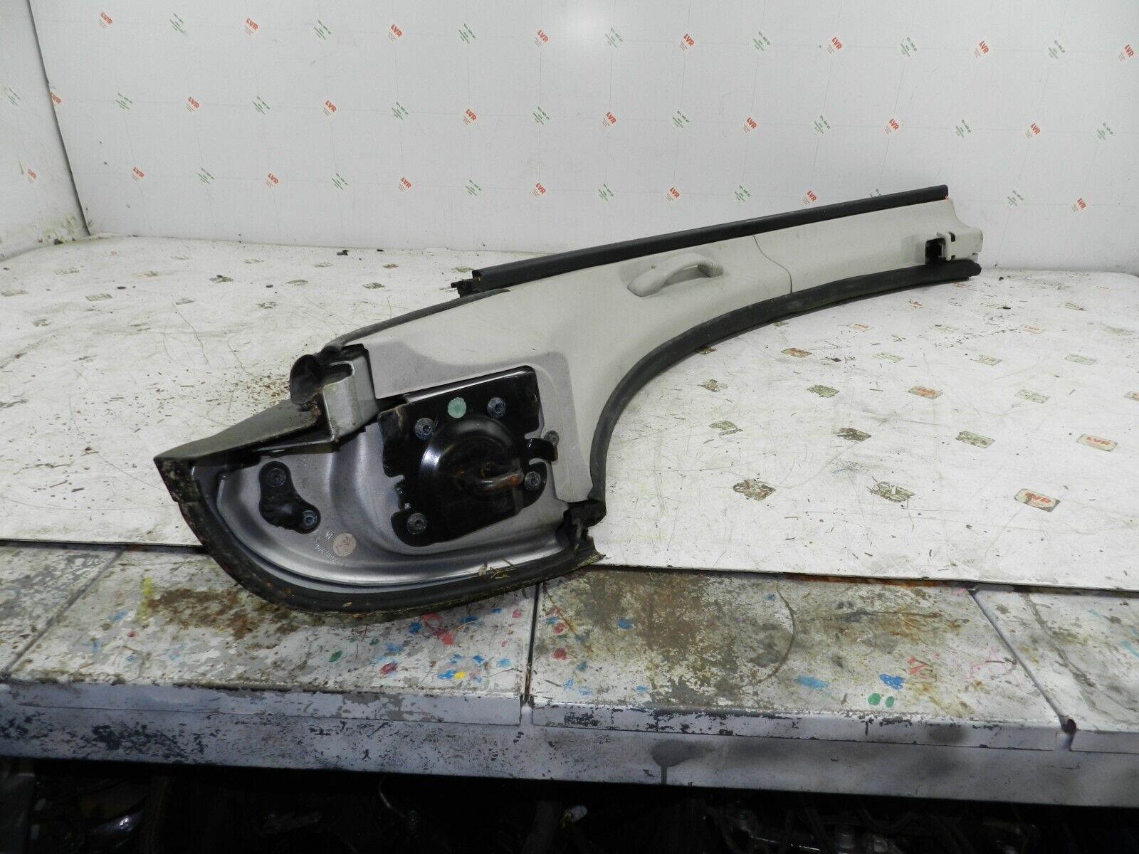 (135) 2003 CITROEN C3 PLURIEL CONVERTIBLE. PASSENGER SIDE ROOF RAIL FRAME SILVER - Image 3