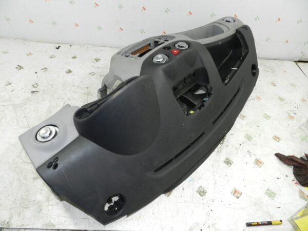 (135) 2003 CITROEN C3 PLURIEL CONVERTIBLE. DASHBOARD FRAME - Image 4