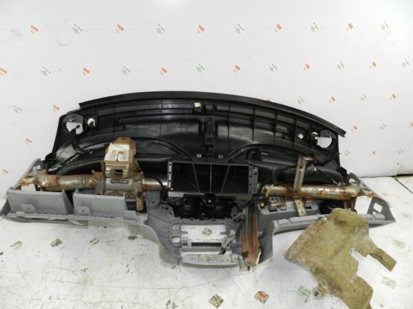 (135) 2003 CITROEN C3 PLURIEL CONVERTIBLE. DASHBOARD FRAME - Image 5