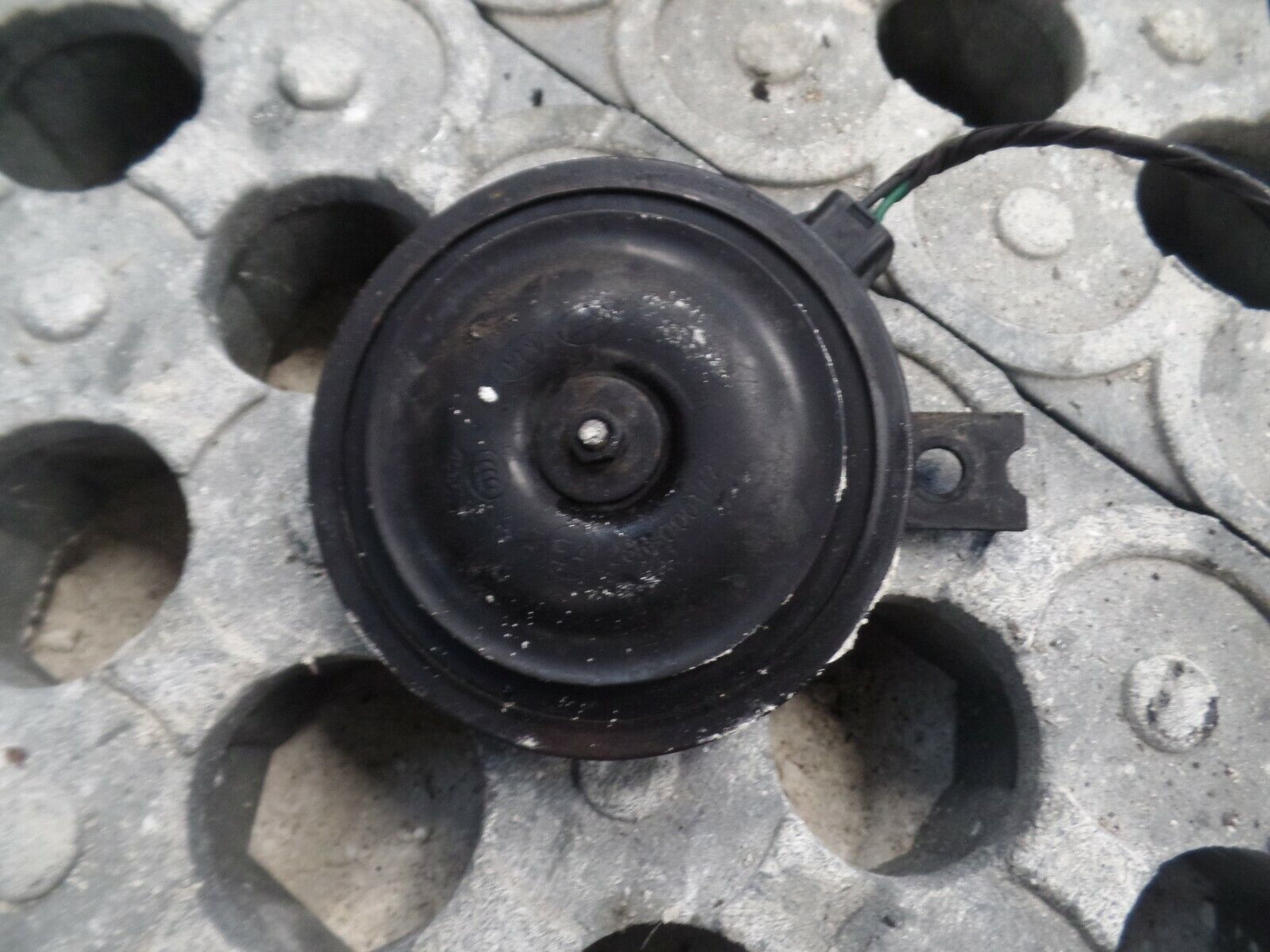 2010 MK2 2.2 CRDi Hyundai Santa Fe - Horn Siren (Single) - Image 2