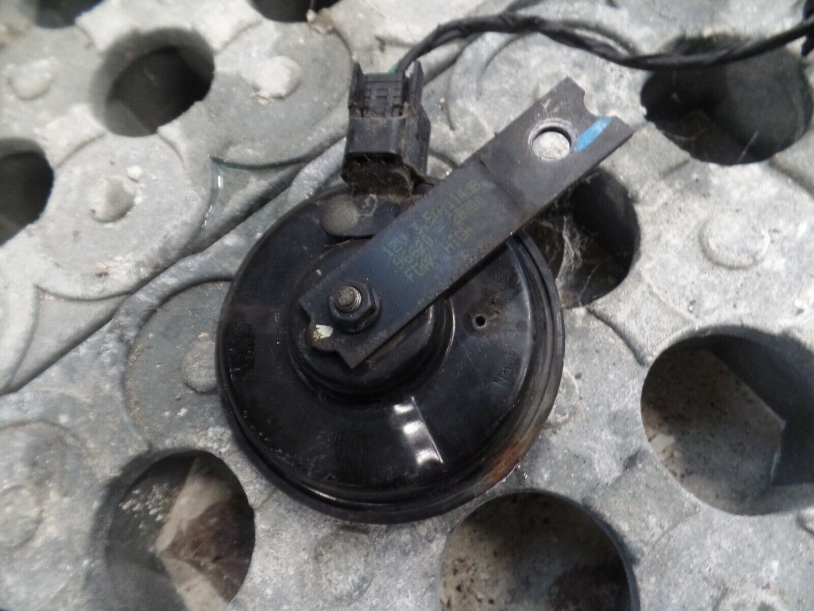 2010 MK2 2.2 CRDi Hyundai Santa Fe - Horn Siren (Single) - Image 4