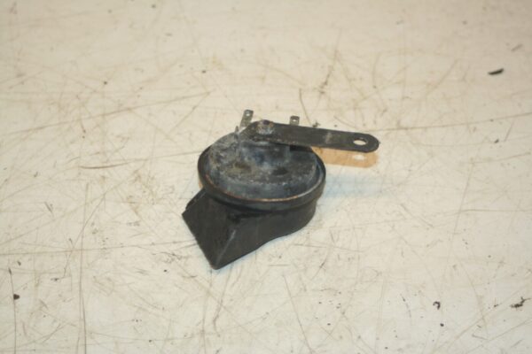 2000 MERCEDES C CLASS W202. HORN - Image 2