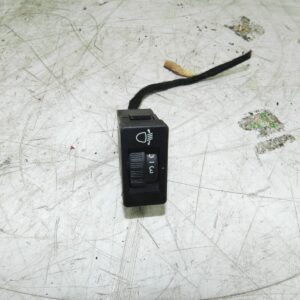 (135) 2003 CITROEN C3 PLURIEL CONVERTIBLE. HEADLIGHT ADJUSTER SWITCH