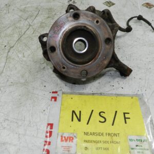(135) 2003 CITROEN C3 PLURIEL CONVERTIBLE. PASSENGER FRONT WHEEL HUB CARRIER
