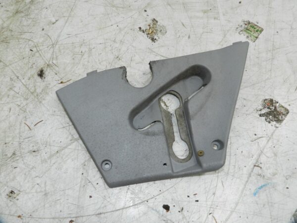 (135) 2003 CITROEN C3 PLURIEL CONVERTIBLE ROOF LOCKING PLATE TRIM PASSENGER BOOT