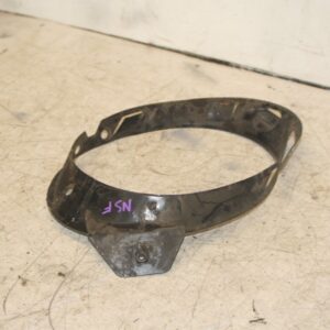 2004 VOLKSWAGEN CONVERTIBLE BEETLE 1.8T PASSENGER SIDE FRONT HEAD LIGHT SURROUND