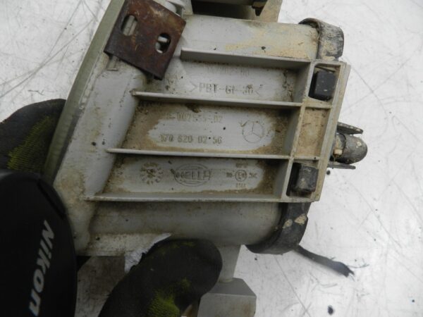 (131) 2002 MERCEDES BENZ E CLASS ESTATE W210. DRIVER FRONT FOG LIGHT - Image 4