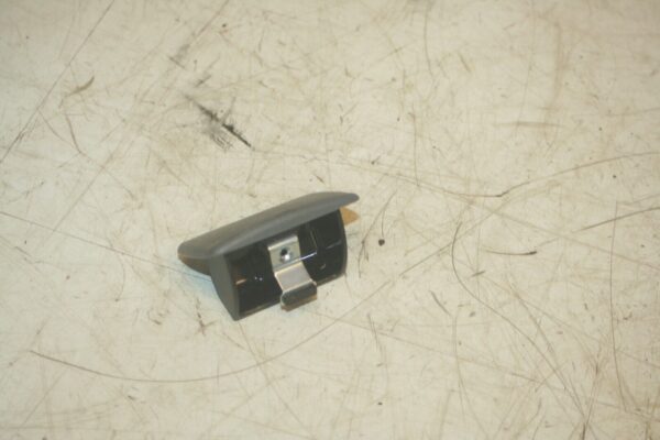 (99) TOYOTA RAV 4 3 DOOR. ASHTRAY - Image 2