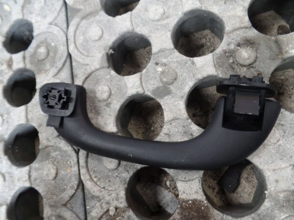 Citroen DS3 2015/16 1.2T Passenger or Drivers Front Grab Handle 9681334080 - Image 2