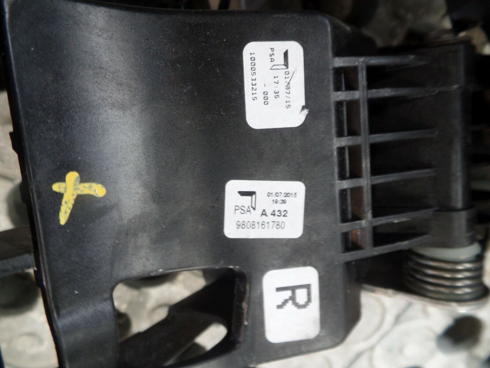 Citroen DS3 2015/16 1.2T 5 Speed Gear Knob + Selector 9808161780 - Image 3