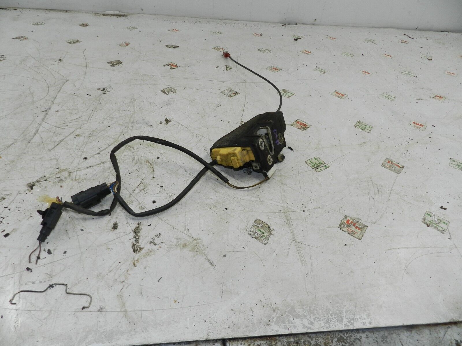 1993 FORD GRANADA DORCHESTER. DRIVER SIDE FRONT DOOR LOCK MOTOR MECHANISM - Image 3