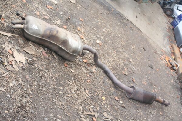 2004 VOLKSWAGEN CONVERTIBLE BEETLE 1.8T. EXHAUST MIDDLE AND REAR - Image 3