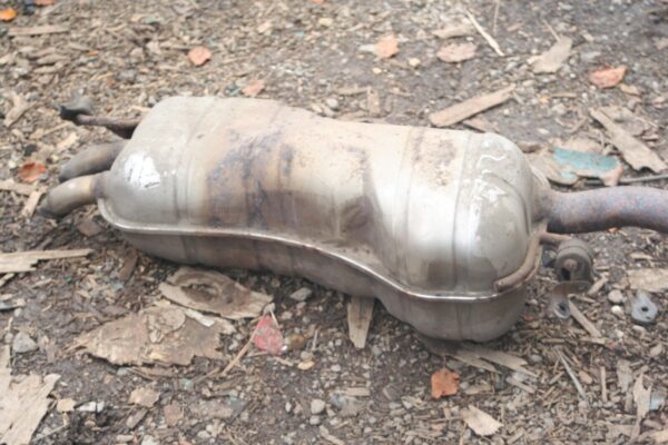 2004 VOLKSWAGEN CONVERTIBLE BEETLE 1.8T. EXHAUST MIDDLE AND REAR - Image 6