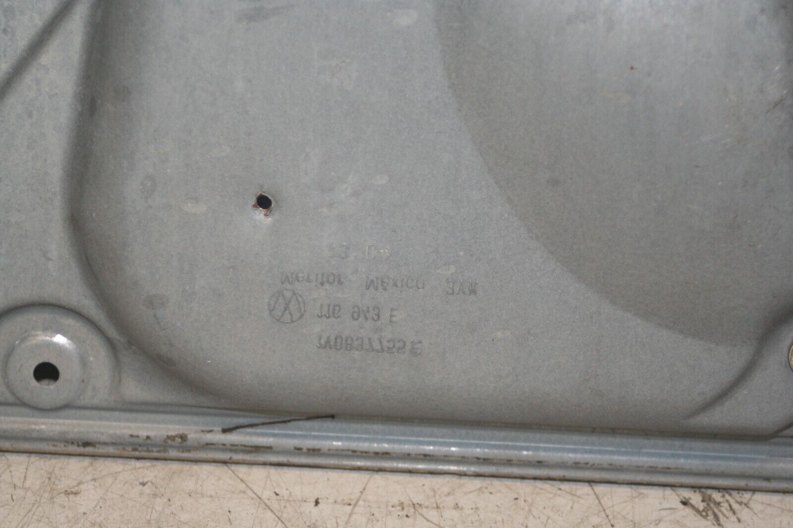 2004 VOLKSWAGEN CONVERTIBLE BEETLE 1.8T. PASSENGER SIDE DOOR PANEL - Image 4