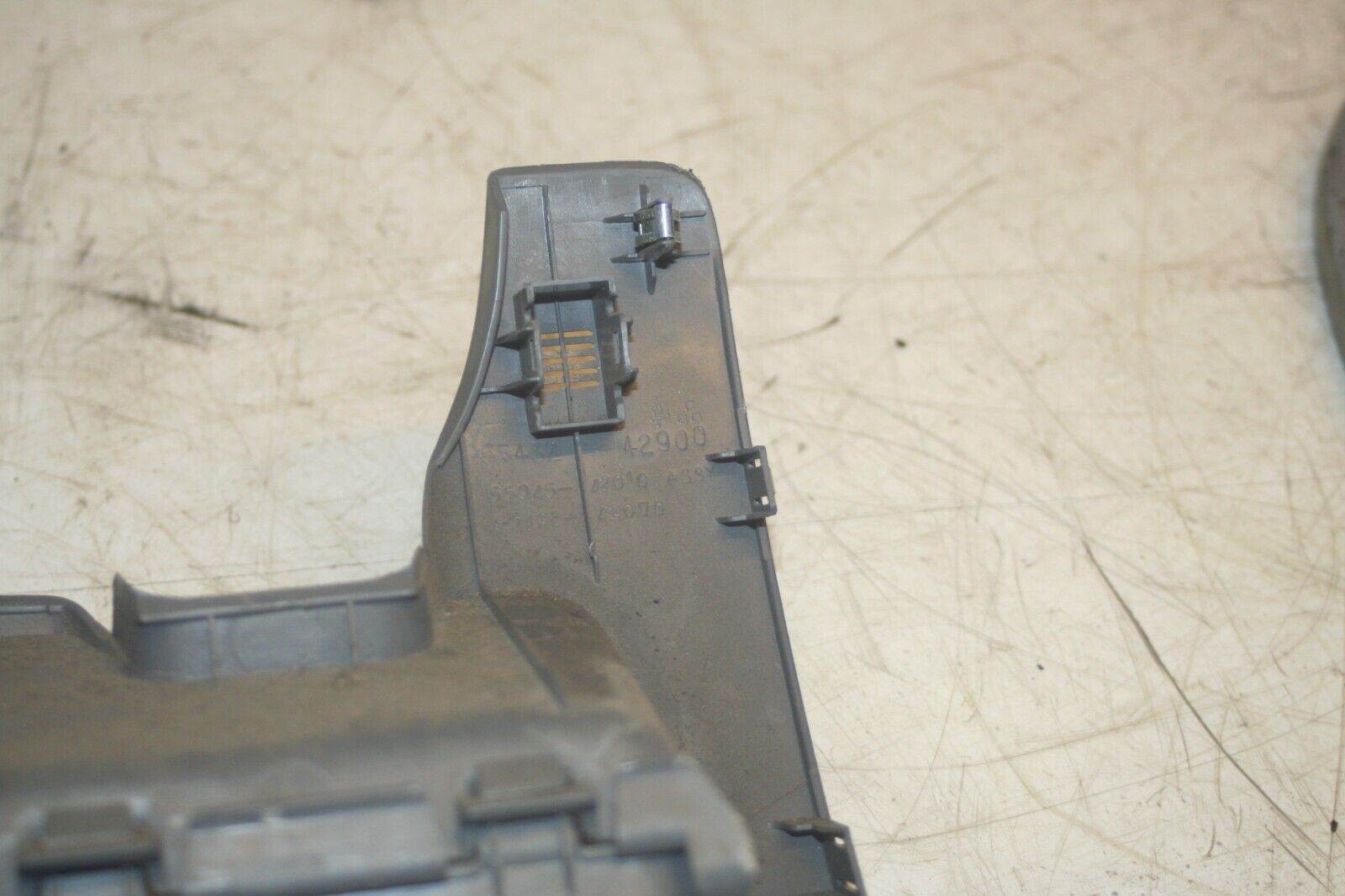 (99) TOYOTA RAV 4 3 DOOR. LOWER DASH TRIM 55432-42900 - Image 5