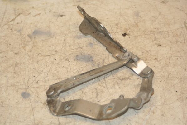 2004 VOLKSWAGEN CONVERTIBLE BEETLE 1.8T. BONNET HINGE - Image 2