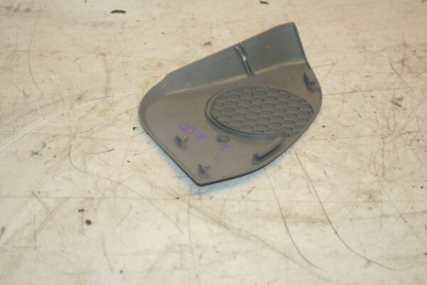 2000 MERCEDES C CLASS W202. PASSENGER SIDE REAR SPEAKER GRILLE - Image 2