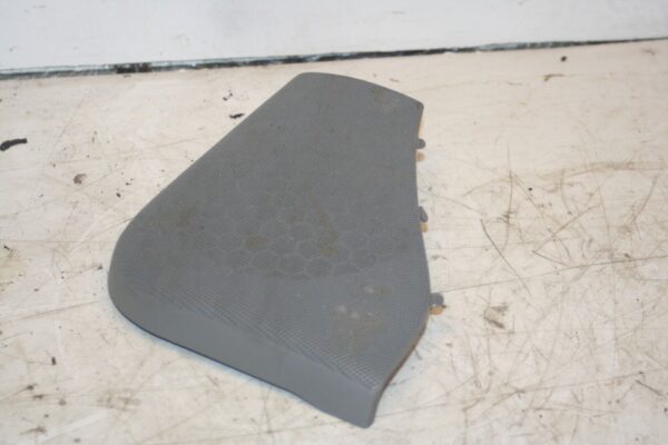 2000 MERCEDES C CLASS W202. PASSENGER SIDE FRONT SPEAKER GRILLE - Image 2