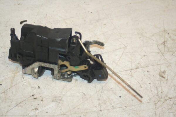 2000 MERCEDES C CLASS W202. DRIVER SIDE REAR DOOR LOCK MOTOR - Image 3