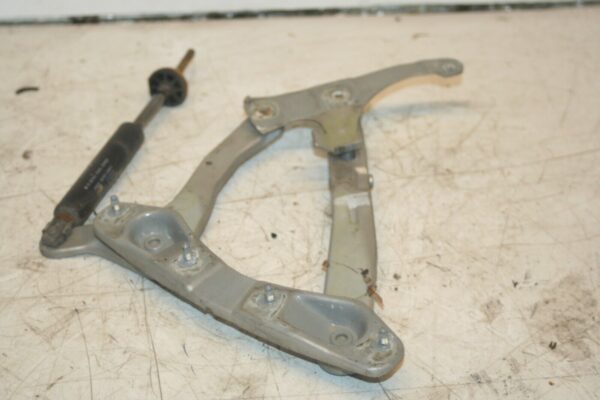 2000 MERCEDES C CLASS W202. BONNET HINGE