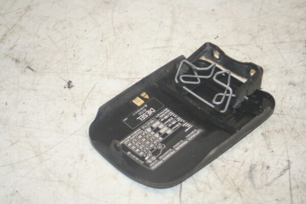 2005 MERCEDES S CLASS W220. FUEL FLAP COVER IN BLACK - Image 3