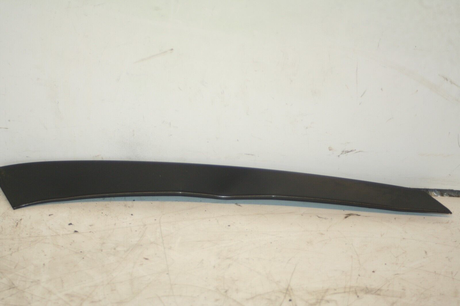 2000 MERCEDES C CLASS W202. DRIVER SIDE REAR DOOR TRIM