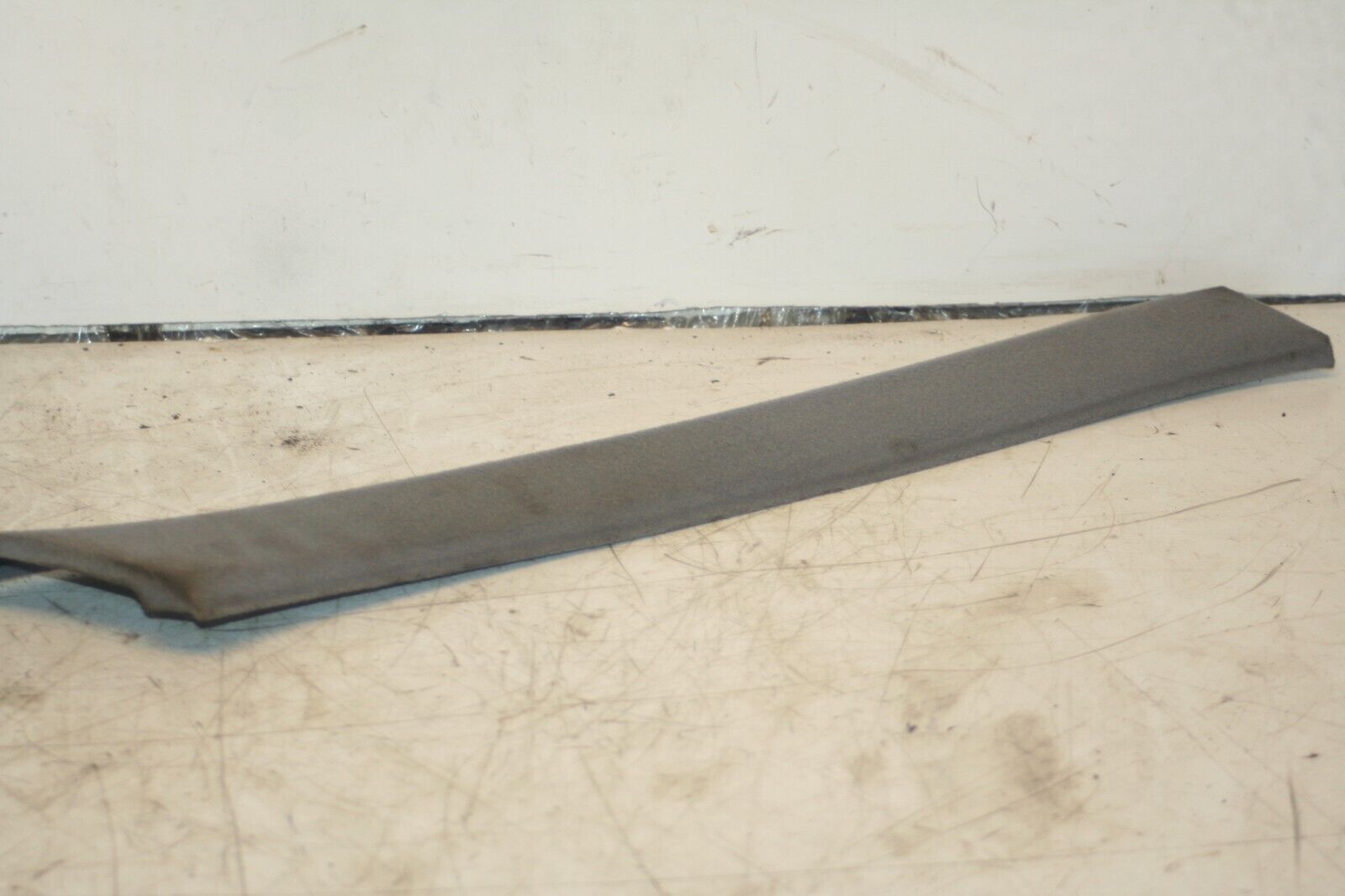 2000 MERCEDES C CLASS W202. DRIVER SIDE A PILLAR TRIM - Image 2