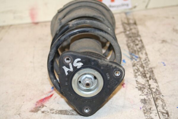 (69) 2014 FORD FOCUS MK3 1.0 ECOBOOST. NEAR SIDE FRONT PASSENGER SUSPENSION UNIT