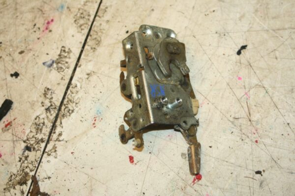 1988 BMW 525 E28. NEAR SIDE REAR DOOR LOCK MOTOR
