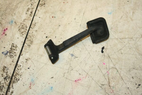 1988 BMW 525 E28. REAR VIEW MIRROR MOUNT - Image 2