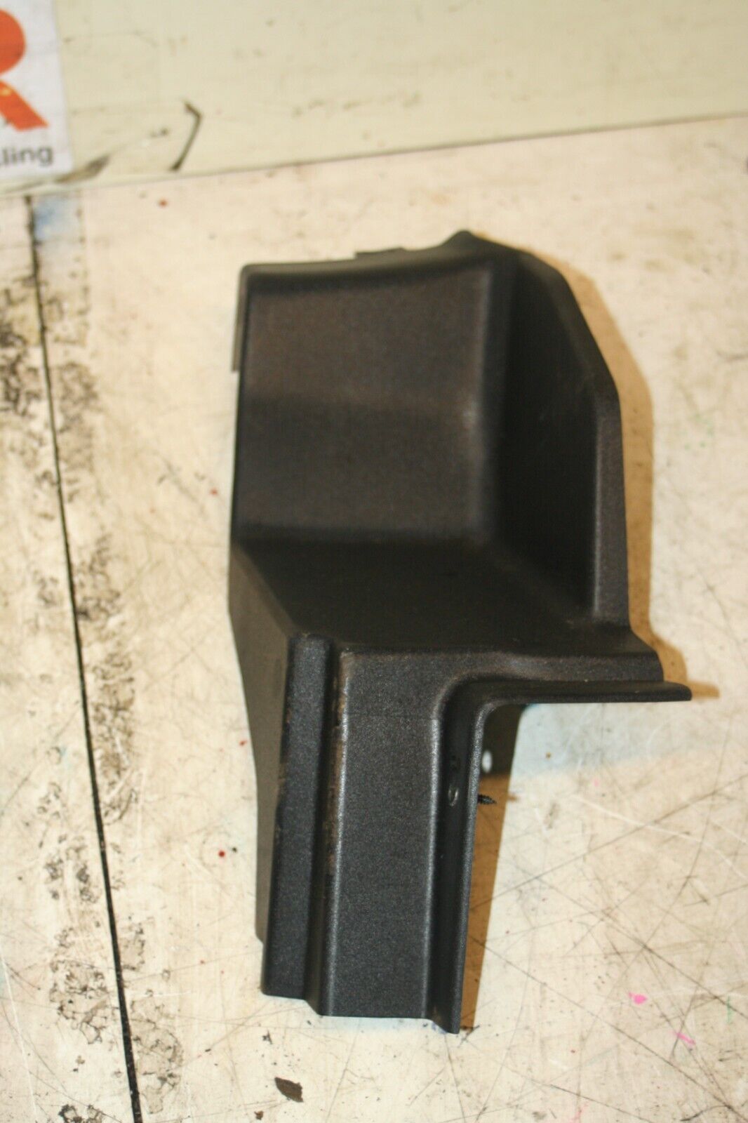 1988 BMW 525 E28. TRIM PANEL LOWER LEFT 1885887