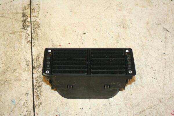 1988 BMW 525 E28. DOUBLE AIR VENTS