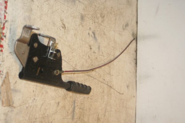 NISSAN NAVARA D21. HANDBRAKE LEVER