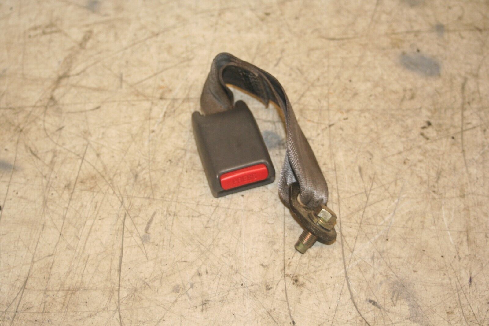 NISSAN NAVARA D21. SEAT BELT BUCKLE CLIP