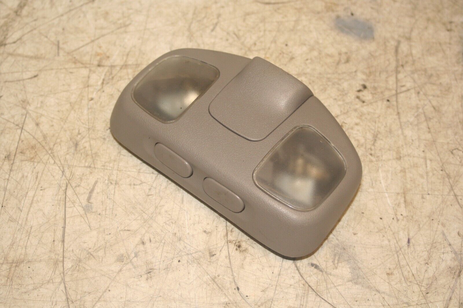 NISSAN NAVARA D21. INTERIOR LIGHT - Image 2