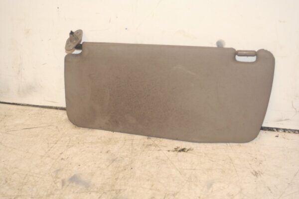 NISSAN NAVARA D21. PASSENGER SIDE SUN VISOR - Image 2