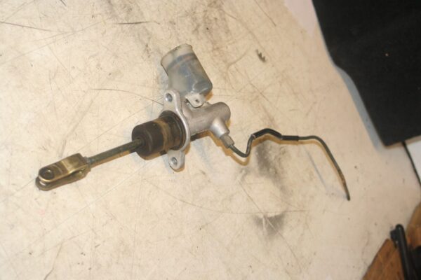 NISSAN NAVARA D21. CLUTCH MASTER CYLINDER