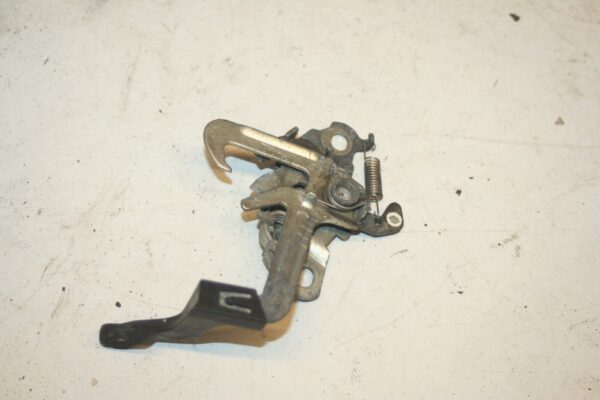 2010 CITROEN DS3. BONNET LATCH CATCH - Image 2
