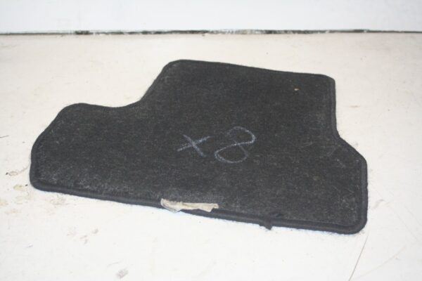 2010 CITROEN DS3. CARPET FLOOR MAT REAR - Image 2