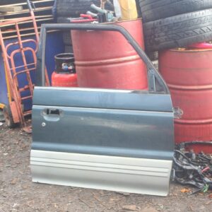 1994 MITSUBISHI PAJERO SHOGUN. DRIVER SIDE FRONT DOOR SHELL BARE