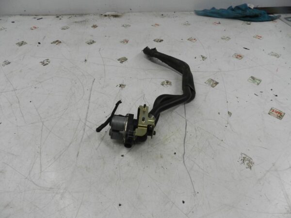 (131) 2002 MERCEDES BENZ E CLASS ESTATE W210. COOLANT WATER VALVE PUMP