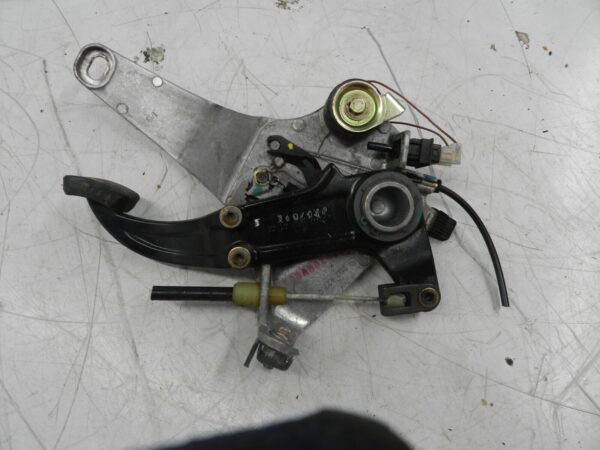 (131) 02 MERCEDES E CLASS ESTATE W210. HANDBRAKE FOOT PEDAL - Image 6