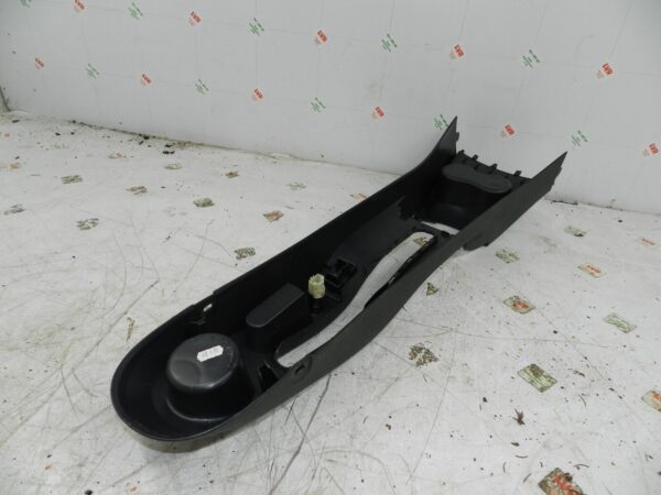 (126) RENAULT CLIO MK3 FACELIFT. CENTRE CONSOLE TRIM - Image 2