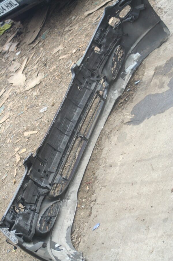 2005 MERCEDES S CLASS W220. FRONT BUMPER IN BLACK - Image 10