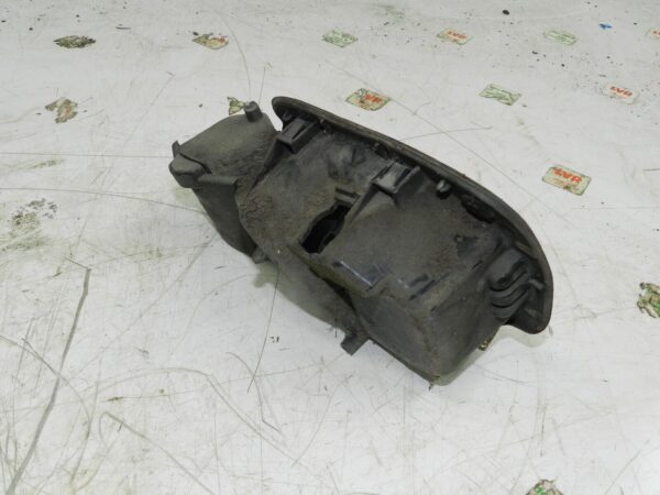 (126) RENAULT CLIO MK3 FACELIFT. FUEL FLAP HOUSING - Image 2