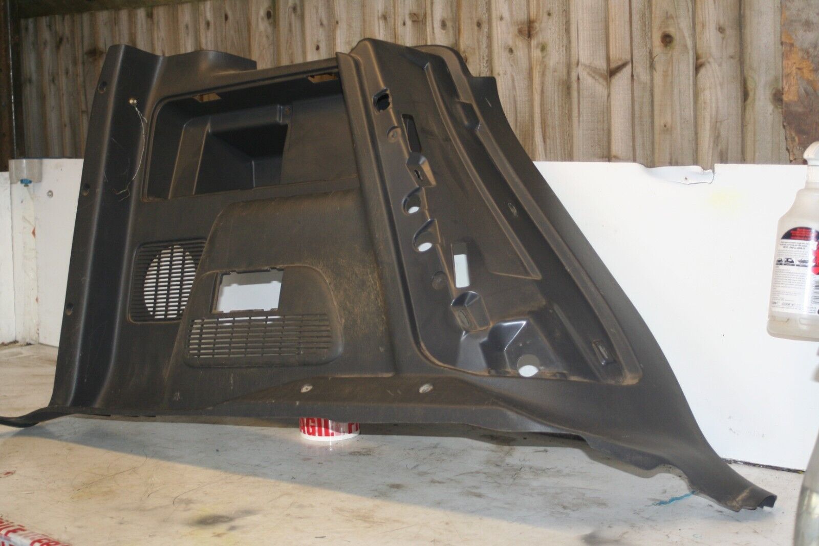 (98) TOYOTA RAV 4 MK1. PASSENGER SIDE BOOT PANEL TRIM - Image 2