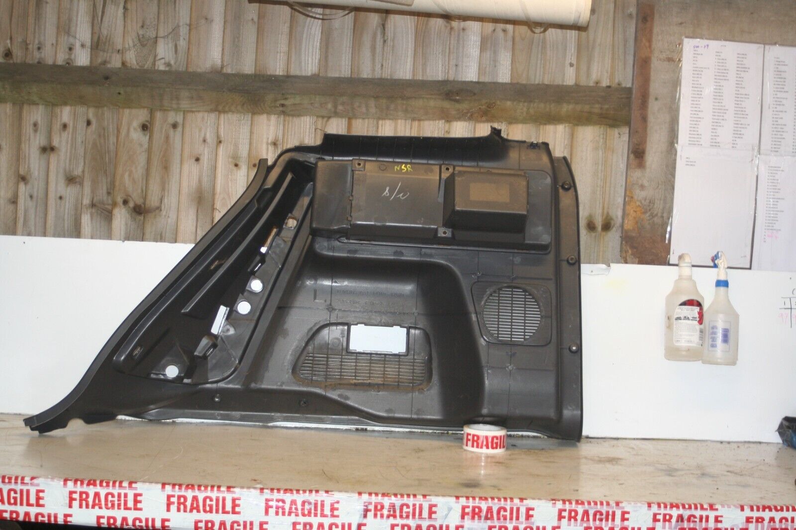 (98) TOYOTA RAV 4 MK1. PASSENGER SIDE BOOT PANEL TRIM - Image 4