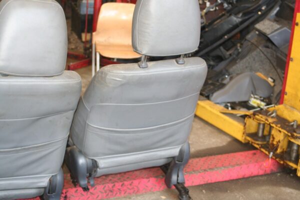 (98) TOYOTA RAV 4 MK1. LEATHER SEATS SET - Image 10