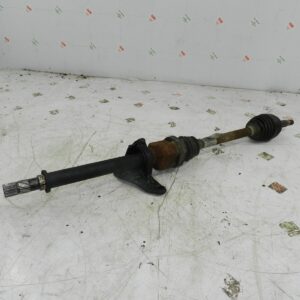 (126) RENAULT CLIO MK3 FACELIFT. DRIVER SIDE DRIVESHAFT