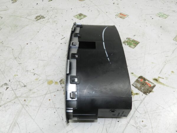 (126) RENAULT CLIO MK3 FACELIFT. AIR VENTS - Image 3